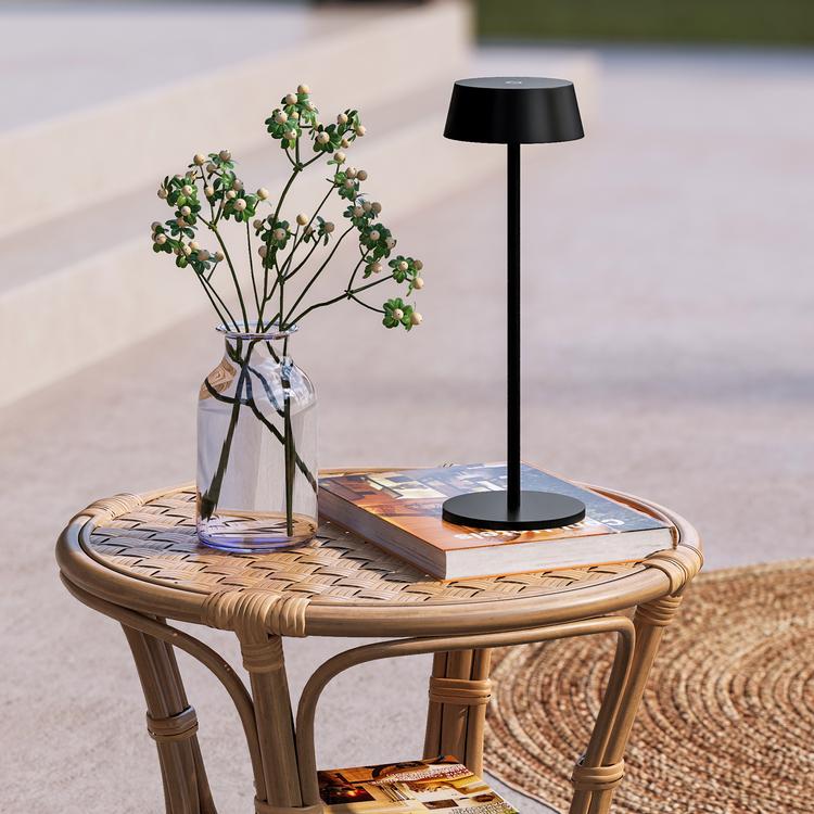 Lampada Da Terra LED Hylda Dimmerabile | Design Moderno Nero Alluminio Per Soggiorno