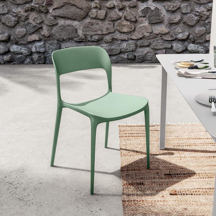 Set 2 Sedie Da Giardino Impilabili In Metallo – Nero, Con Braccioli, 58x59.5x89 Cm, Per Terrazza, Piscina, Balcone | Yaheetech