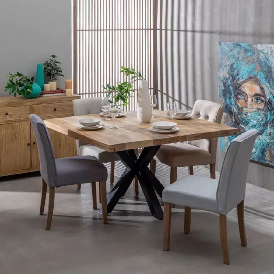 Tavolo quadrato 130 cm in legno di mango e metallo