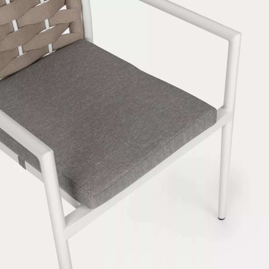 Set pranzo tavolo rotondo 120/170x120 cm e 4 sedie con braccioli in  alluminio bianco - Doovy