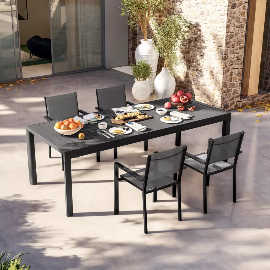 Set pranzo tavolo 180/240x100 cm e 4 sedie con braccioli in alluminio e  textilene antracite 