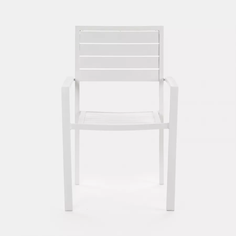Set pranzo tavolo 180/240x100 cm e 4 sedie con braccioli a doghe in  alluminio bianco 