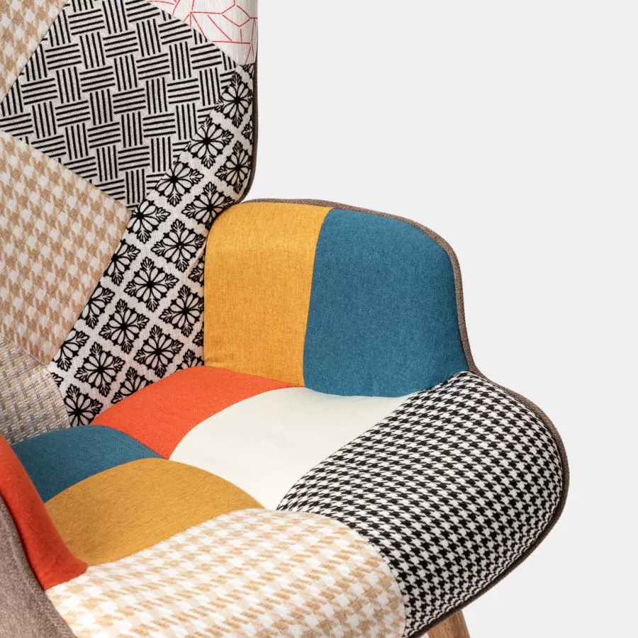 Poltrona Patchwork imbottita in tessuto multicolor