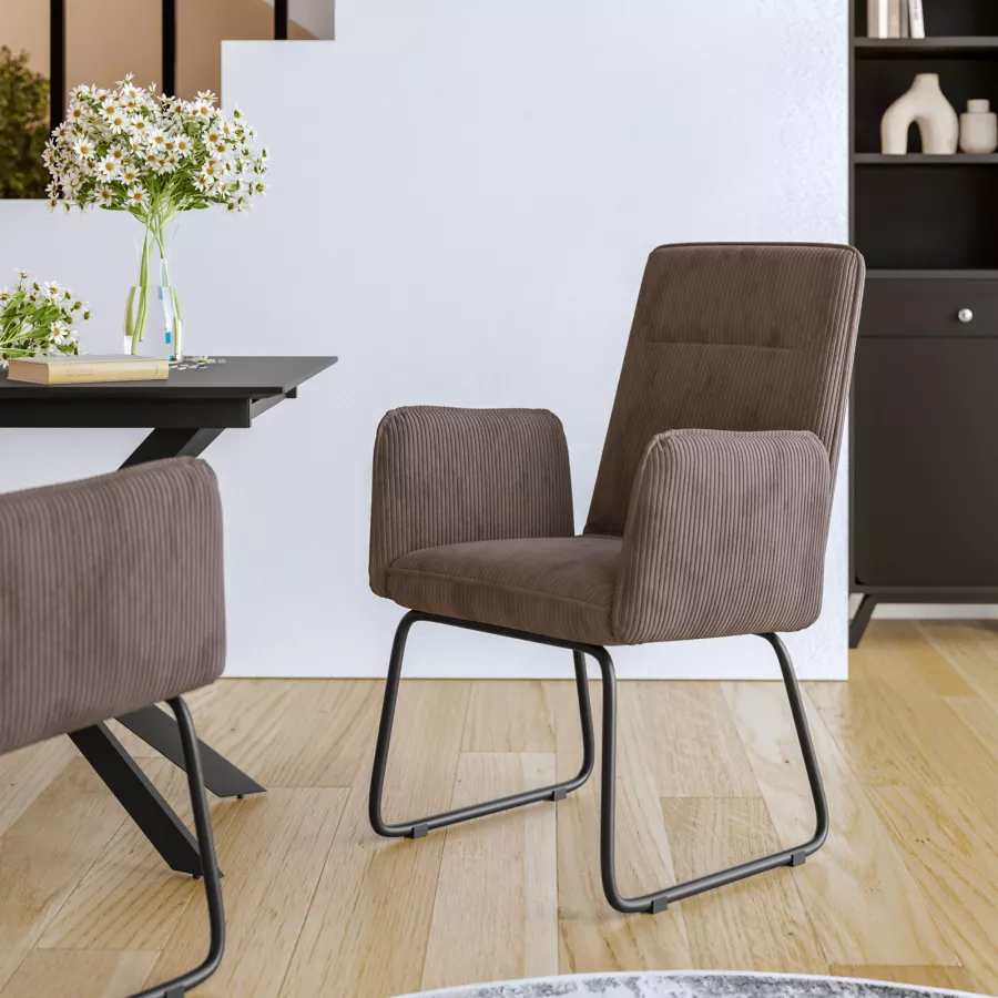 Container Furniture Direct Sillas Elegantes Con Brazos Negro Material