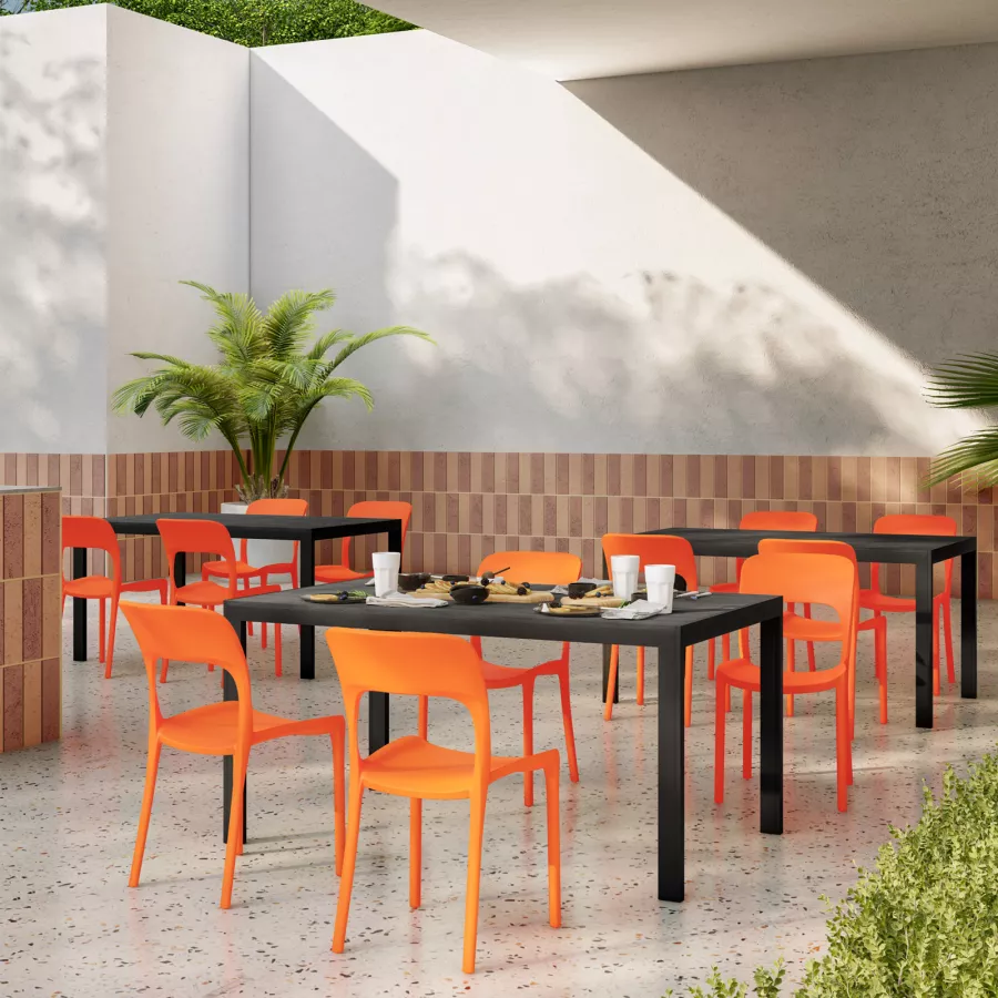 Set pranzo tavolo con piano 150x90 cm e 4 sedie impilabili arancio - Paint