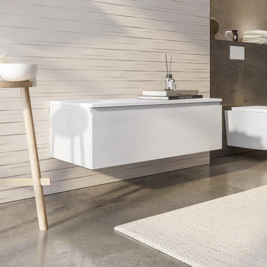 Orecchini Circolari A Grappolo Con Foglie E Petali Bianchi – Cristallo E Oro, Stile Floreale Elegante
