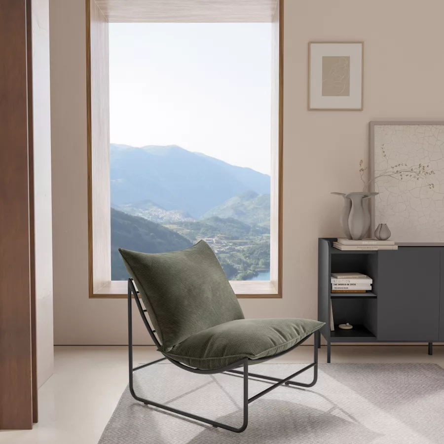 Poltrona moderna color verde oliva, imbottita in velluto, comoda