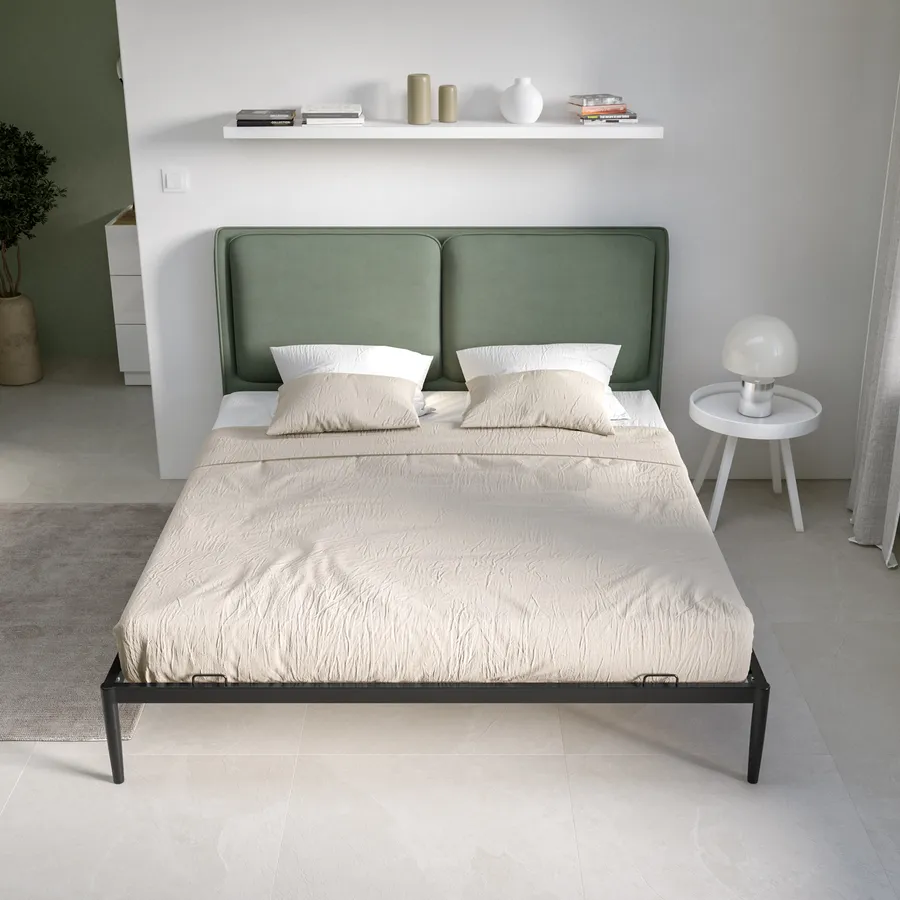 Letto matrimoniale in ferro battuto con lavorazione, Ciacci