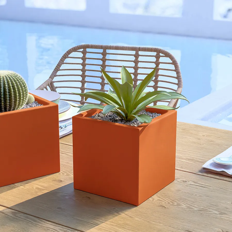 Set Di 3 Vasi Appesi Autoirriganti 21,1 Cm | Con Catena E Foro Di Drenaggio | Design Vimini Per Interni Ed Esterni (Arancione) - 4