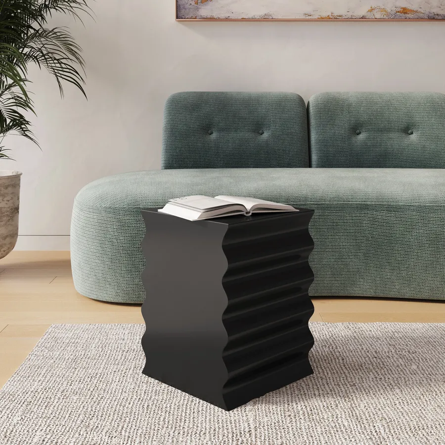 Set Di 2 Portacandele Moderni In Metallo Nero – Design Ondulato Con Base A Cappello, Per Candele Coniche, 24 E 34,5 Cm