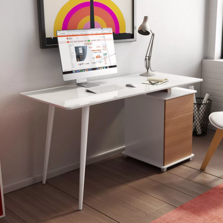 Scrivania ufficio 140x60 cm in legno bianco opaco con cassettiera integrata  in legno chiaro e gambe