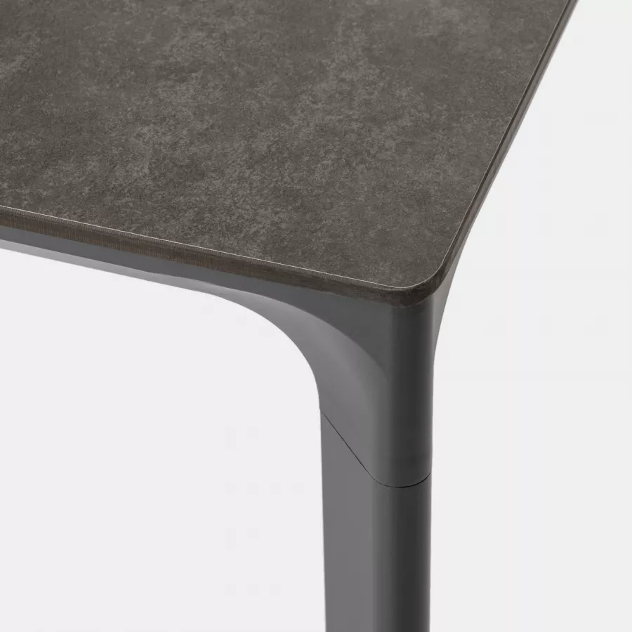 Tavolo con piano laminato in HPL 160x90 cm in alluminio antracite - Miranda