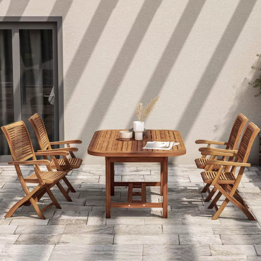 Set pranzo con tavolo allungabile 150/200x100 cm e 4 sedie con braccioli in legno  di