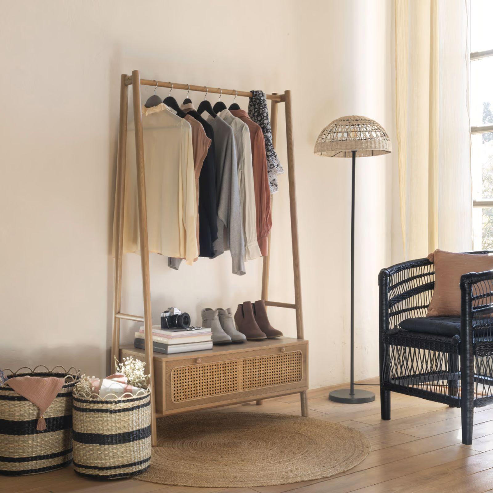 Appendiabiti 90x162h cm in legno naturale e paglia di Vienna con