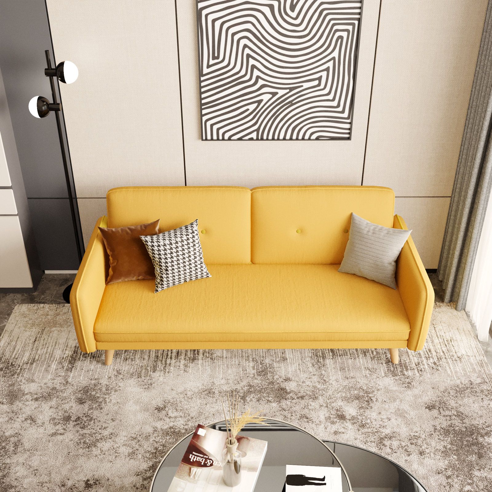 Giallo cuscino decorativo su grigio divano nel soggiorno con