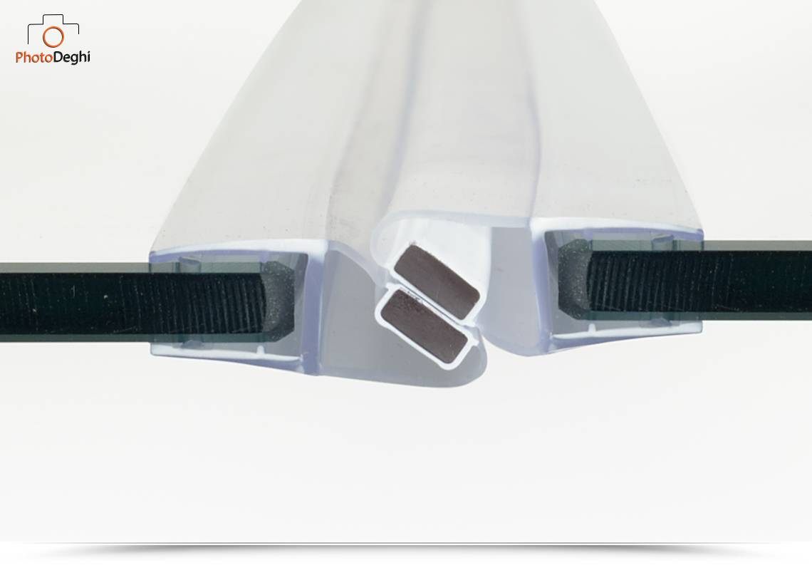 Guarnizione magnetica 183 cm x 6 mm spessore per box doccia nicchia modelli  Deghi Young protezione box salvagoccia