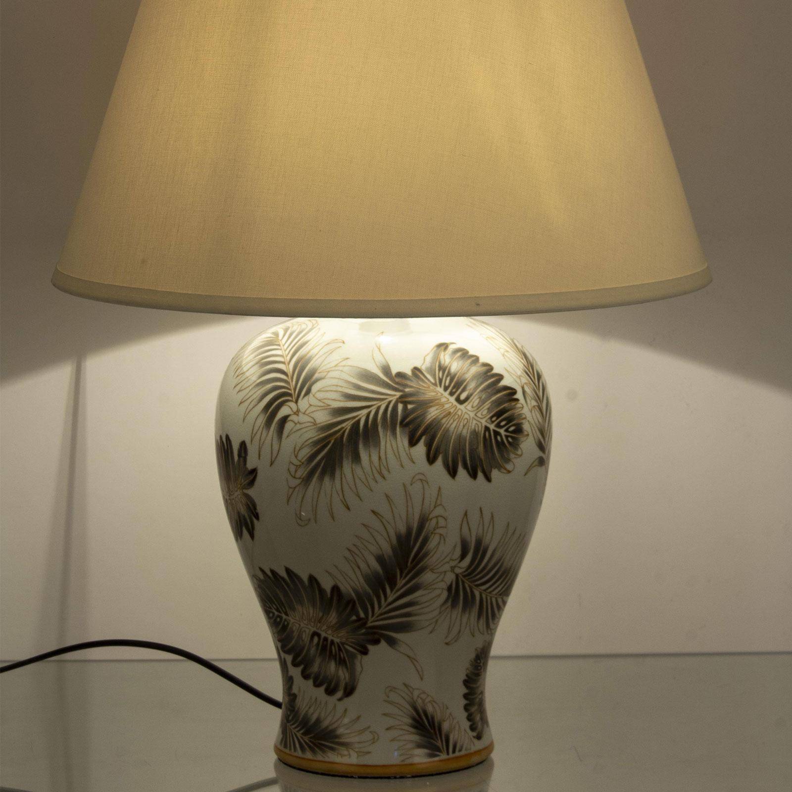 Lampada da tavolo in porcellana dipinta a mano e paralume beige h49