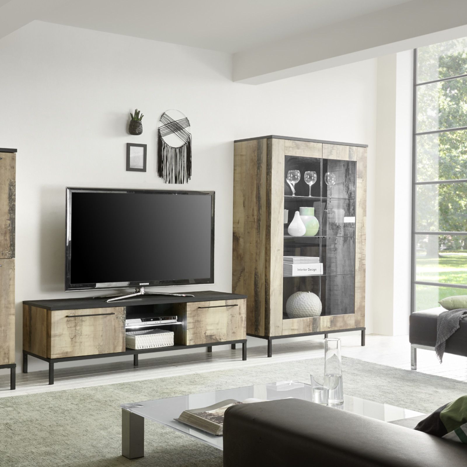 Mobile porta tv 156 cm con due ante in legno e nero bruciato - Synna