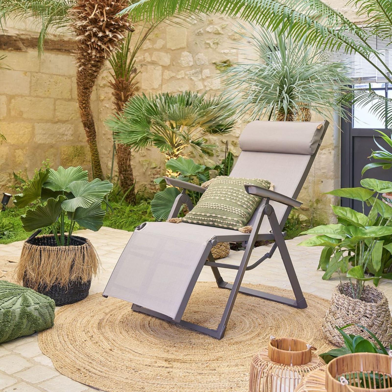 Lettino/Sdraio pieghevole con ruote in Polyrattan - Mod. Barbuda Verde