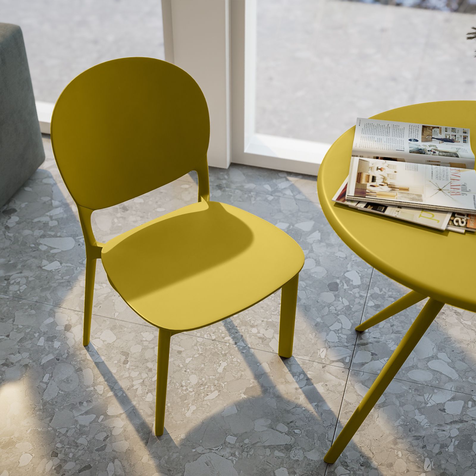 Sedia da interno impilabile in polipropilene senape Qalis