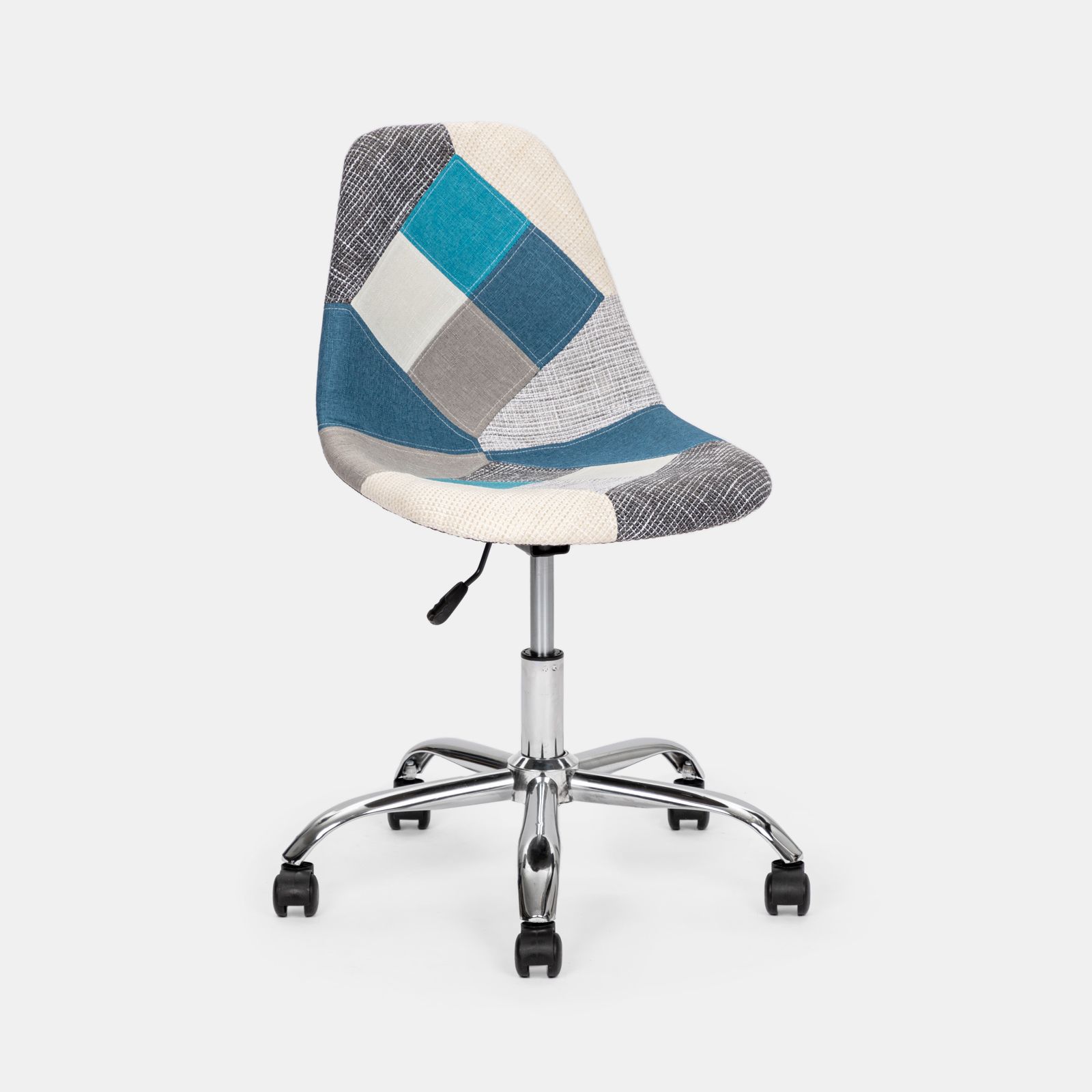 Sedia in tessuto patchwork multicolor dai toni freddi con gambe in legno di  faggio - Copenaghen