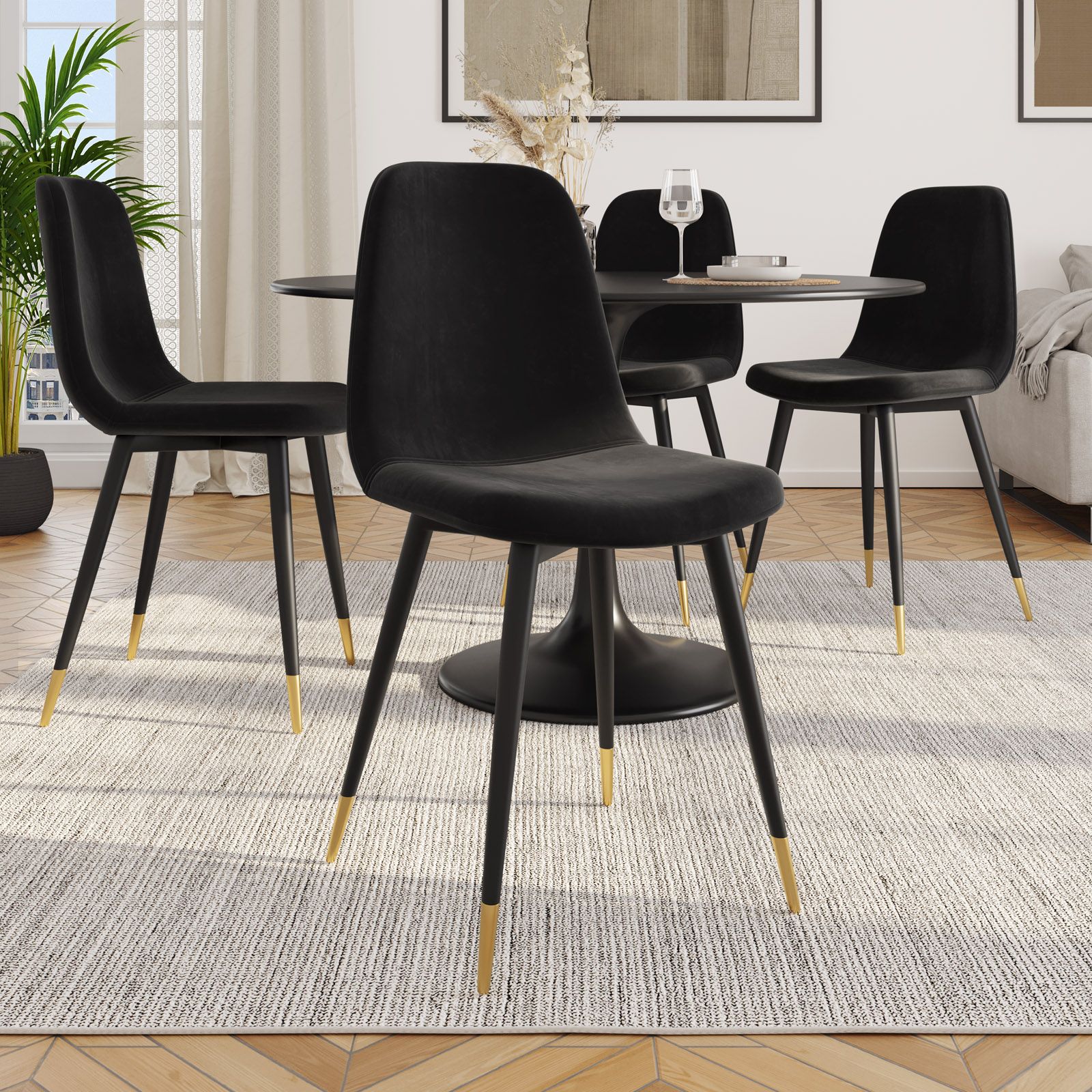 Set sedie in velluto nero con gambe in metallo nere e oro Finesse